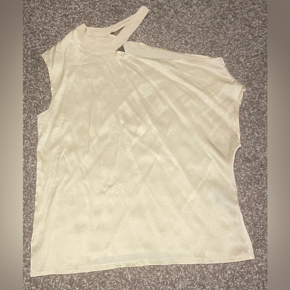 RtA Asymmetrical Cutout Top - Picture 2 of 4